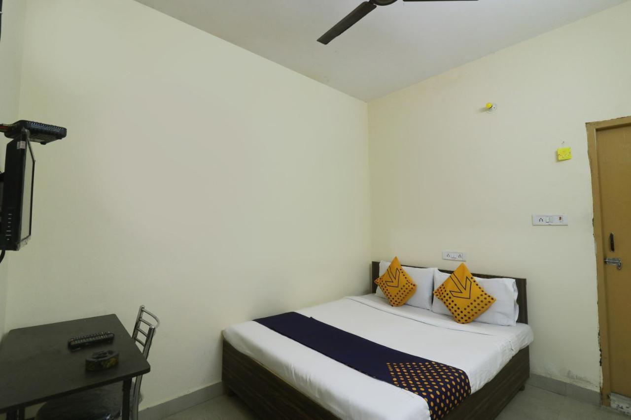 Spot On Negi Home Stay Dehradun Exterior photo